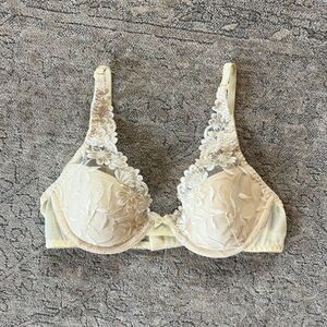 Wonderbra Lace Padded Bra 34B Push-Up Lingerie Ivory